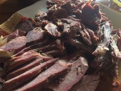 熏肉驴肉拼盘-乞丐酱驴(世纪大道店)