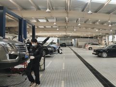 -畅通航行汽车钣金喷漆 无痕修复·局部喷漆
