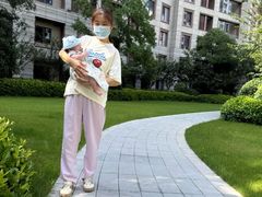 -乐禧母婴全自营月嫂(宝山店)