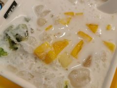 -满记甜品(优客百盛店)