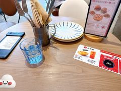 -必胜客(上海华谊新所店)