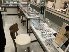 -宝岛眼镜·星创视光中心(百联世纪购物中心店)