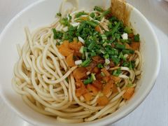 -球场热干面老店
