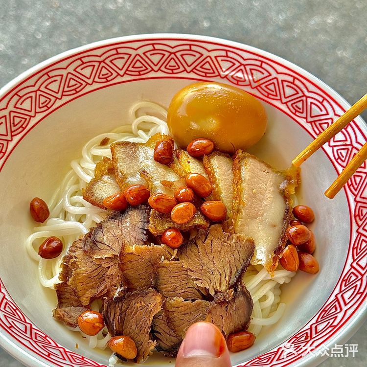 在阳朔！必去吃的正宗桂林米粉！！超级好吃