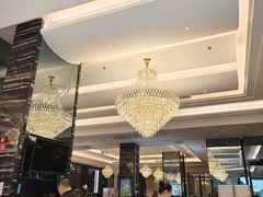 -万龙洲海鲜(大兴绿地缤纷城店)