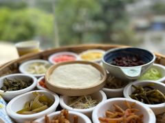 -包整·丝娃娃(一览甲秀楼风景店)