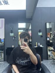 -藤野造型专业烫染接发