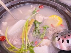 -蚝羊氣惠来羊肉火锅·高压锅生蚝