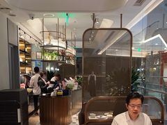 -港丽餐厅(来福士店)
