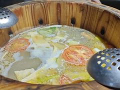-秋语木桶鱼.酸菜鱼(开发区火车站店)