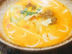 -蒙自源过桥米线(红谷滩万达店)