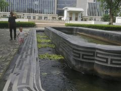 -奔驰北京极光星徽(四元桥店)