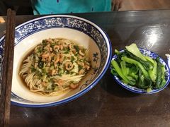 开洋葱油拌面-裕兴记•蟹黄面馆(人民广场店)