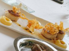 煎深海扇贝配欧洲白萝卜泥-Jean Georges