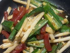 -黄泥岗·地道湖北菜(奥特莱斯店)