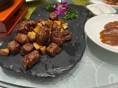 -湖庭壹品鸭王·传统北京烤鸭·别墅私房菜·庭院宵夜(江宁店)