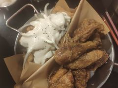双拼炸鸡-富乐满韩国正宗炸鸡韩国料理(虹泉路店)