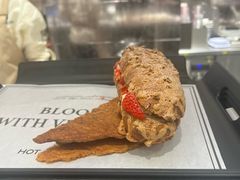 -HOT CRUSH趁热集合·现烤面包(上海环球港店)