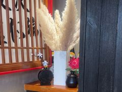 -8PINTS八品脱·日料·烧鸟·精酿小酒馆(莘庄店)