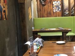 卡座-鸟鸣门屋台料理(金帝银泰店)
