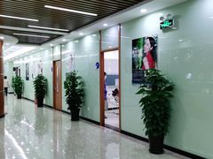 -茂菊口腔连锁(浦东南路店)