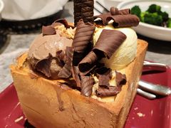 缤纷厚多士-港丽餐厅(龙之梦长宁店)