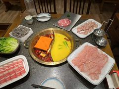 -小天鹅火锅·一线江景洪鼎旗舰店(洪崖洞店)