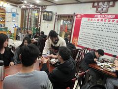 -湖南人家湘菜馆(镇江路店)