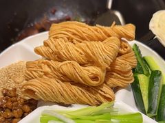 -挂旗柴锅鸡(蚌山区嘉年华店)