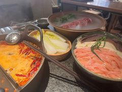 -三出山火锅(南京万象天地店)