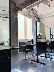 -Hair Co.一间沙龙