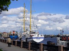 -阿芙乐尔号巡洋舰