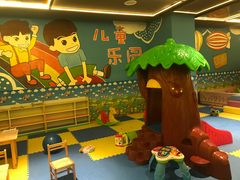 -大中华希尔顿酒店-念自助餐·嗨啤·小龙虾