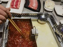 -海底捞火锅(曹安公路店)
