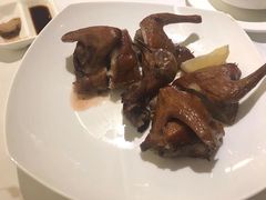 招牌红烧乳鸽-太平馆西餐厅(北京路店)