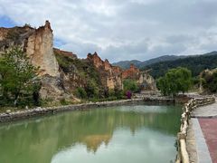 -彩色沙林风景区
