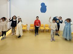-蓝话筒·少儿成人演讲口才·主持朗诵·戏剧表演(大华第一坊店)