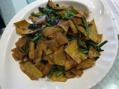 -赶海部落海鲜城(海阳路店)