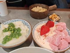 小青团冰豆腐花-李百蟹·江南蟹黄面(夫子庙店)