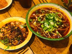-拈签一笑黄牛肉辣卤串串