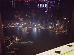 -OZONE 顶楼酒吧(香港丽思卡尔顿酒店)