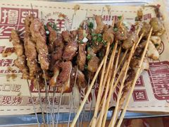 -老街烧烤大排档·地道湖北菜·龙虾馆(汉口火车站店)