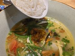 -芸南道·过桥米线(昆明老街旗舰店)