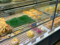 面包甜点陈列柜-BreadTalk面包新语·烘焙蛋糕(中心书城店)