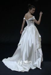 -予白婚纱礼服馆