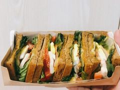 芝香薄切火腿片大嘴三明治-星巴克(郑州曼哈顿广场店)