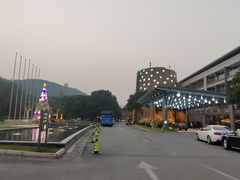 -上海佘山世茂艾美酒店