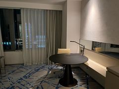 -上海漕河泾万丽酒店