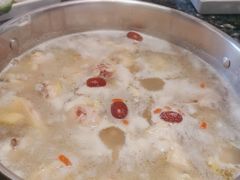 -一席地·本地鸡窝·杭帮鸡火锅(萧山银隆百货店)