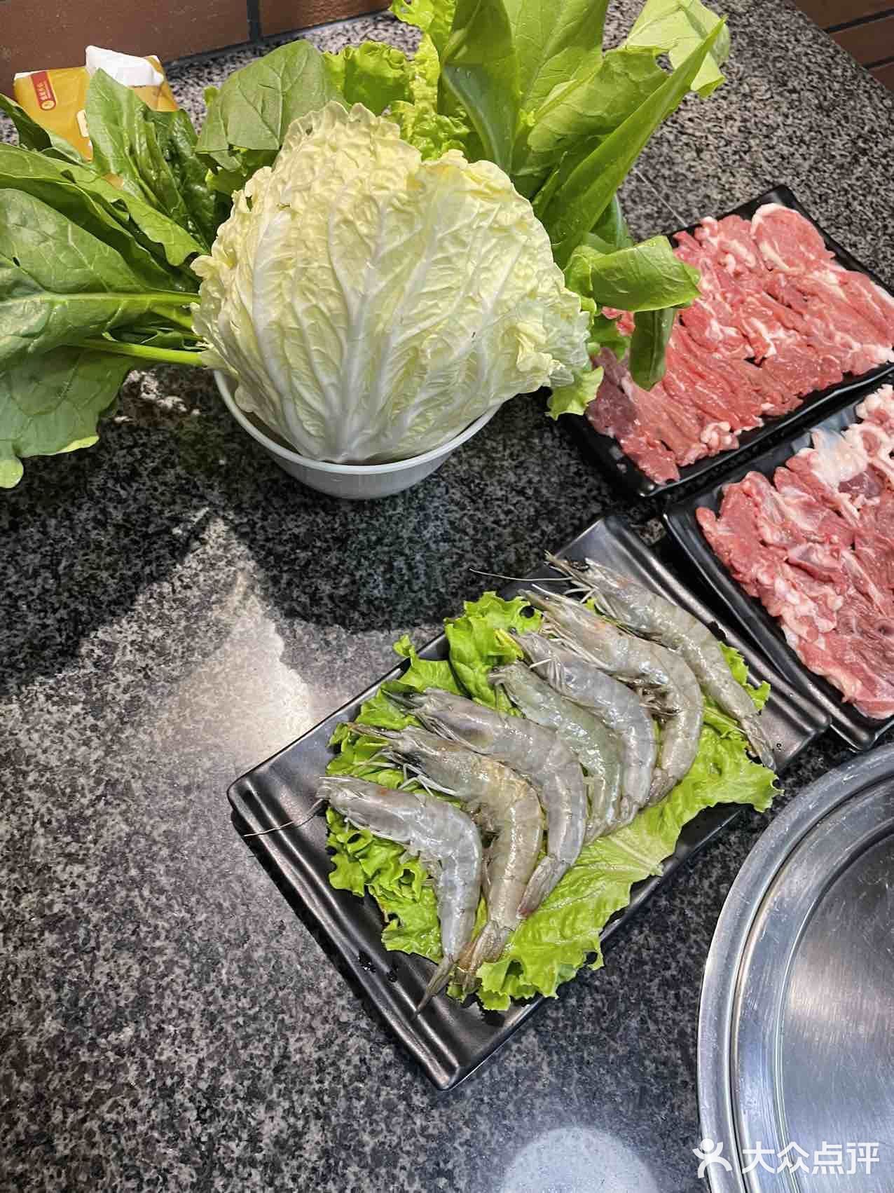 木炭火锅[调皮]吃火锅太治愈心情了